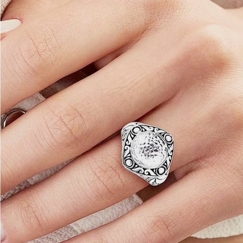Bali Legacy 925 Sterling Silver Hammered Dome Scrollwork Ring Size 8. NWOT - Picture 2 of 4